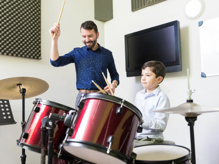 7 Reasons to Enroll in Drum Lessons for Adults and Kids