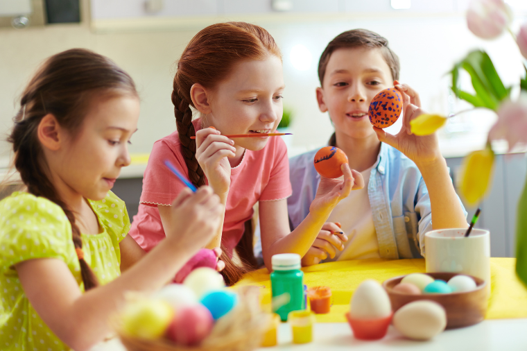 Learn the art of guitar with personalized lessons for kids from skilled instructors.