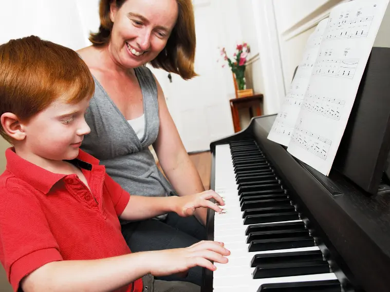 Piano Lessons for Kids_ A Guide for Young Beginners