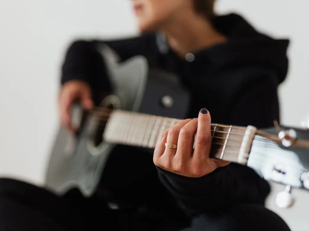 How Can I Play the Guitar Better in Las Vegas? Proven Tips to Improve at Every Level